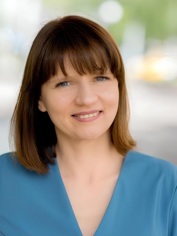 Портрет психолога Полины Симоновой